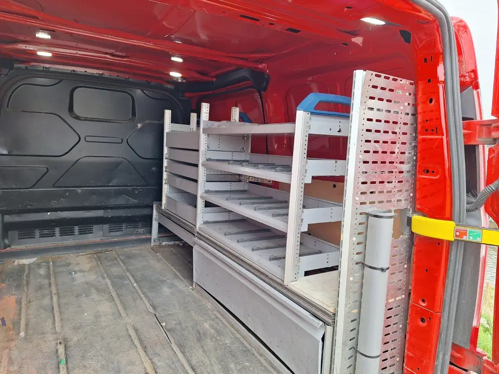 Ford Transit Custom GB 2.0 Tdci 105PK 300 L1h1 2022 Rood uit 2022, foto 11