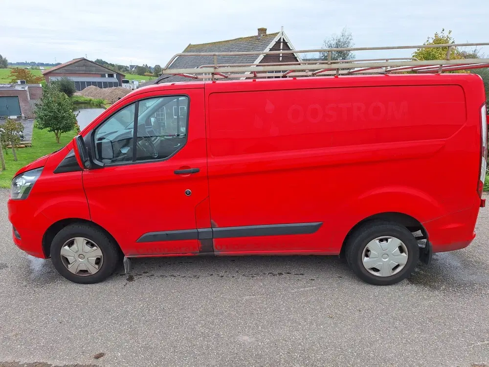 Ford Transit Custom GB 2.0 Tdci 105PK 300 L1h1 2022 Rood uit 2022, foto 4