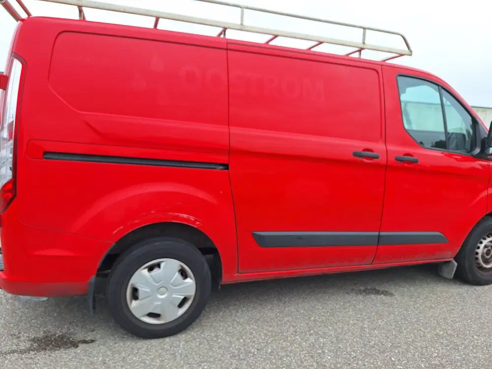 Ford Transit Custom GB 2.0 Tdci 105PK 300 L1h1 2022 Rood uit 2022, foto 8