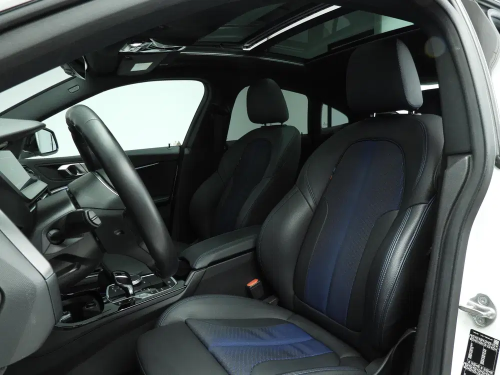 BMW 2-serie Gran Coupé 218i uit 2021, foto 7