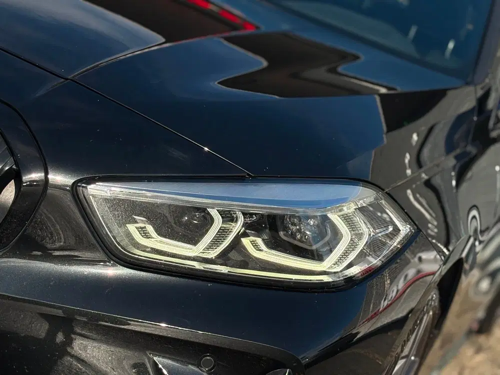 BMW 1-serie 118i Introduction Edition M-PAKKET NL-AUTO uit 2023, foto 4