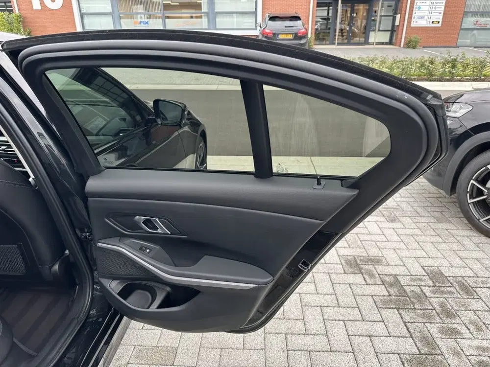 BMW 3-serie 318i Sport Nw Model leder el sh dak uit 2023, foto 15