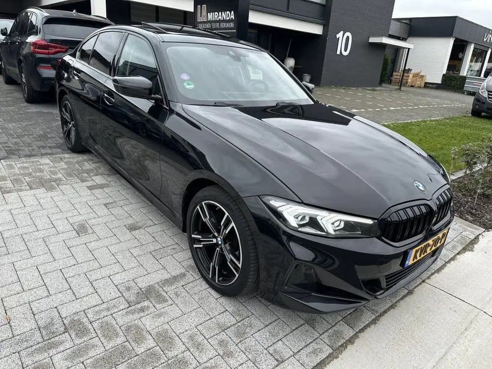BMW 3-serie 318i Sport Nw Model leder el sh dak uit 2023, foto 2