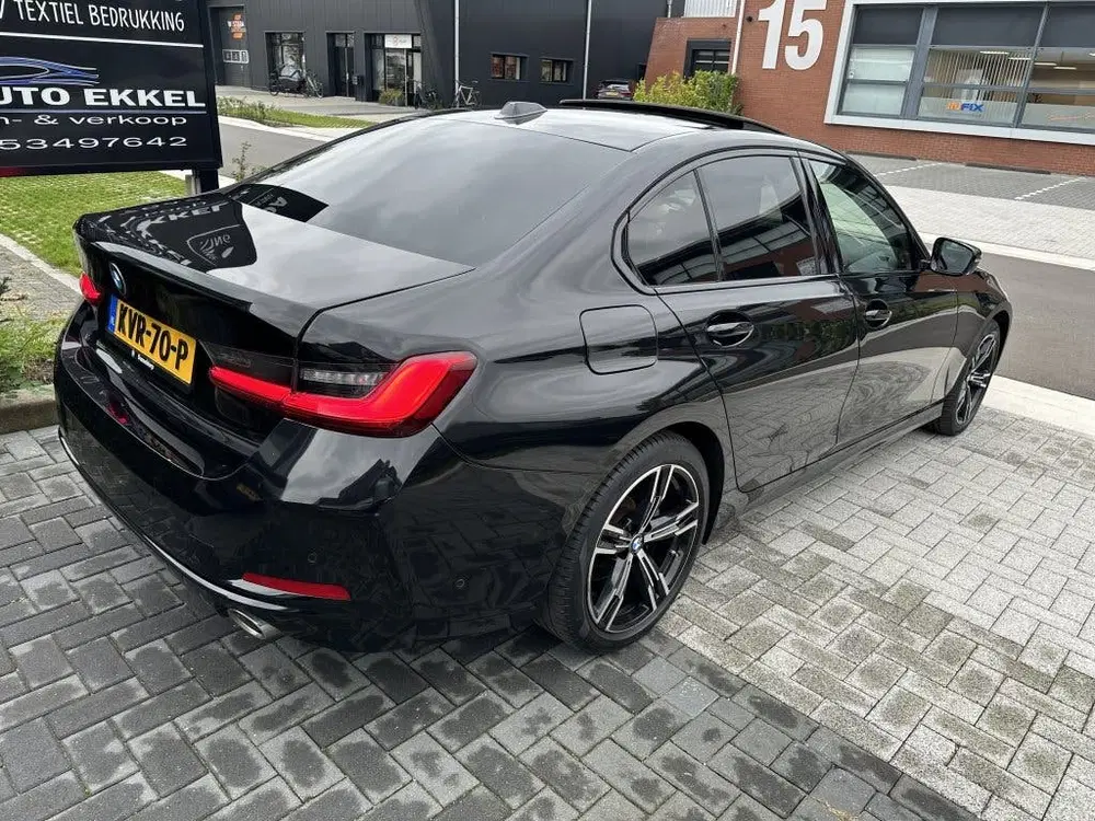 BMW 3-serie 318i Sport Nw Model leder el sh dak uit 2023, foto 4