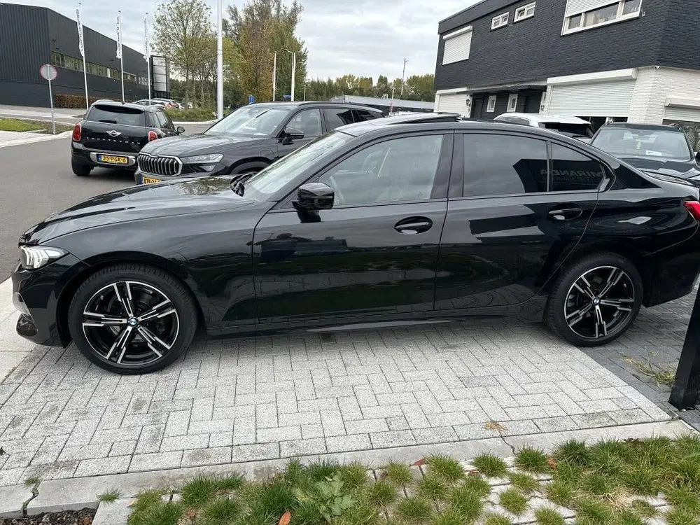 BMW 3-serie 318i Sport Nw Model leder el sh dak uit 2023, foto 8