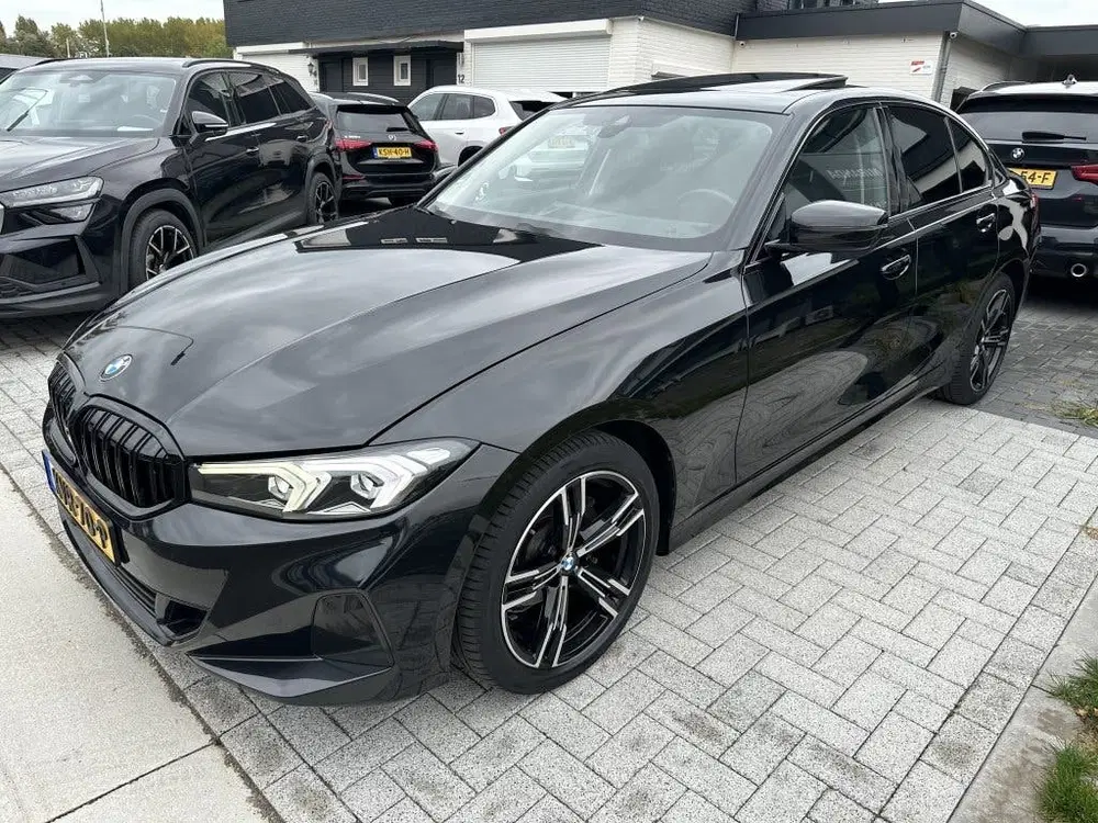 BMW 3-serie 318i Sport Nw Model leder el sh dak uit 2023, foto 9
