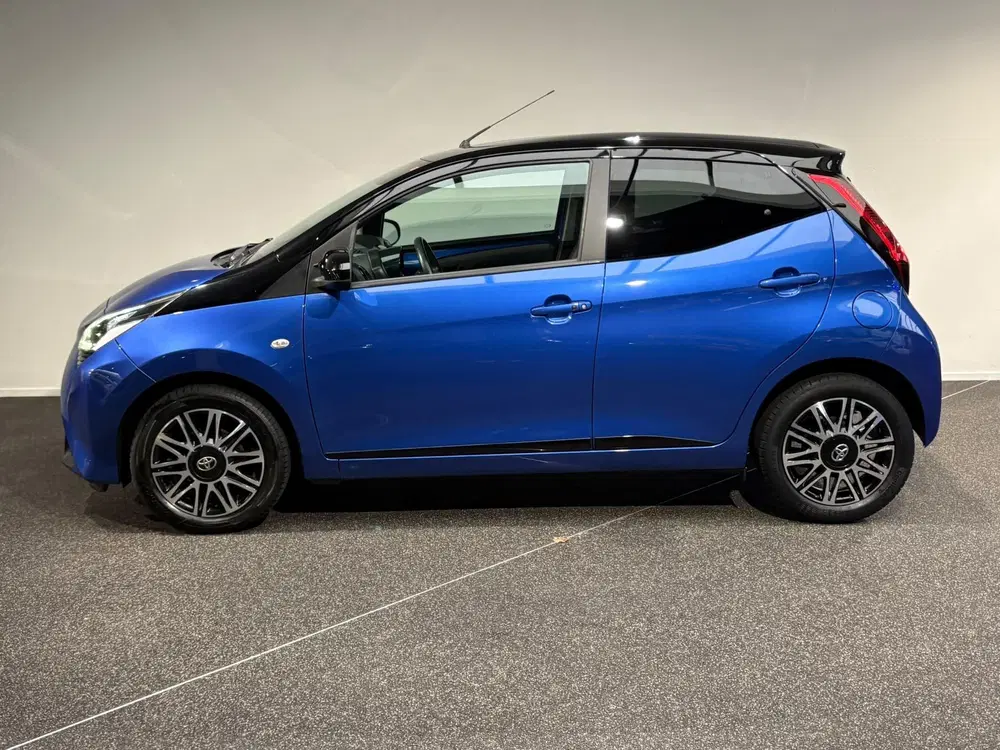 Toyota Aygo 1.0 VVT-i x-play uit 2020, foto 13