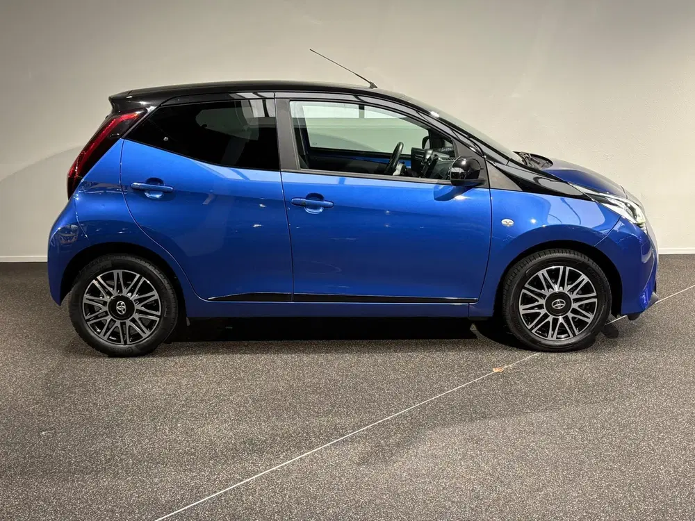 Toyota Aygo 1.0 VVT-i x-play uit 2020, foto 14
