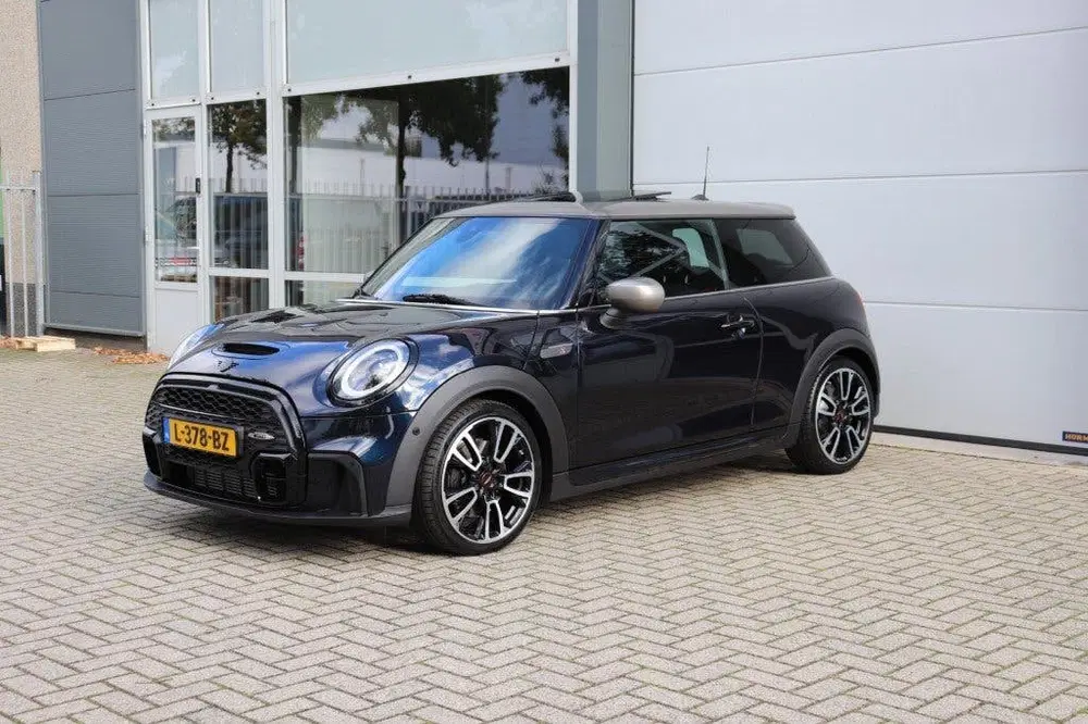 Mini Cooper S COOPER S 2.0 COOPER S JCW AUT uit 2021, foto 11
