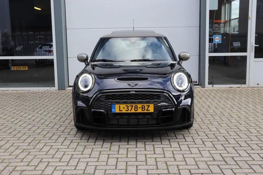 Mini Cooper S COOPER S 2.0 COOPER S JCW AUT uit 2021, foto 6