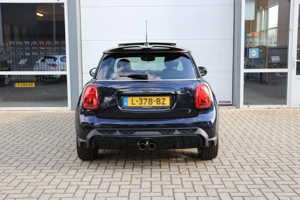 Mini Cooper S COOPER S 2.0 COOPER S JCW AUT uit 2021, foto 7