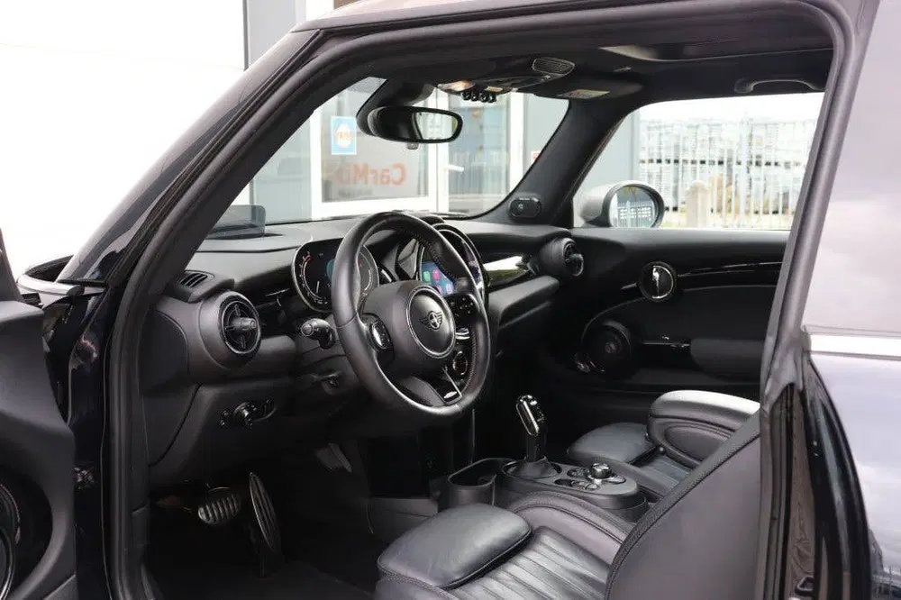 Mini Cooper S COOPER S 2.0 COOPER S JCW AUT uit 2021, foto 8