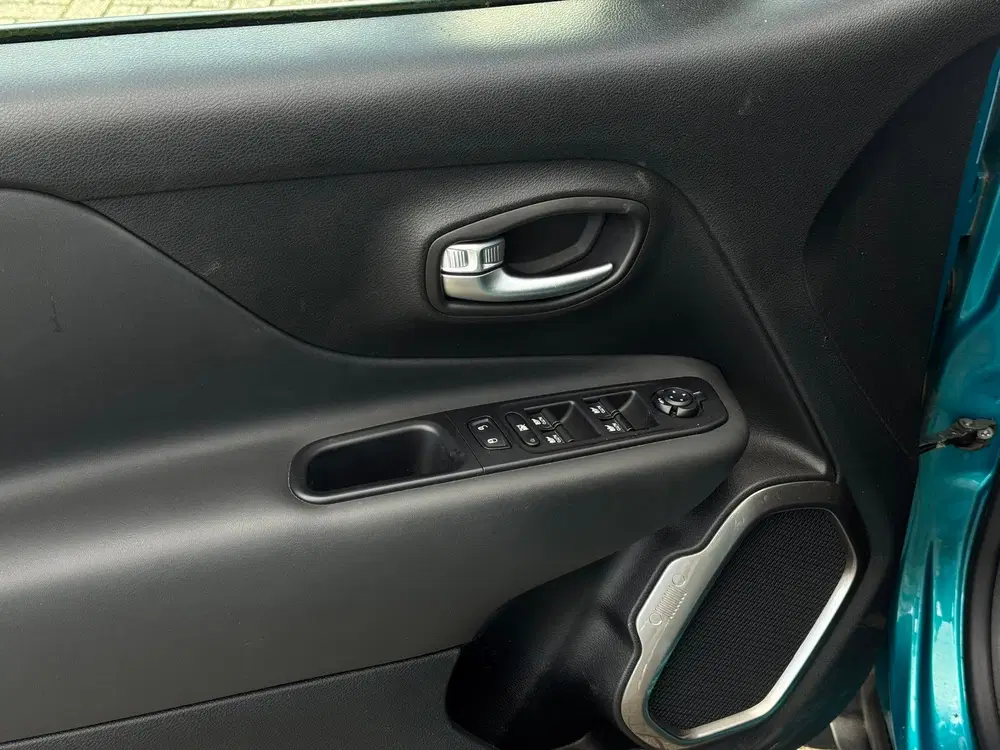 Jeep Renegade 1.3T Freedom 150 PK uit 2020, foto 10