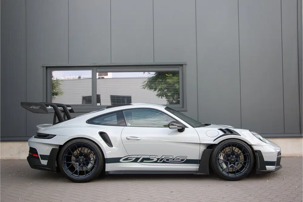 Porsche 911 4.0 GT3 RS 525PK uit 2023, foto 2