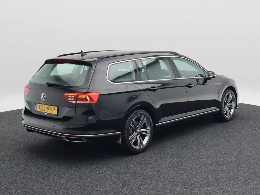Volkswagen Passat 1.4 TSi 218 Pk PHEV GTE Business uit 2021, foto 3