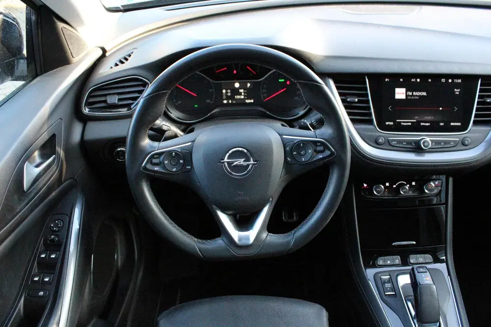 Opel Grandland 1.6 Turbo Hybrid4 Ultimate uit 2020, foto 13
