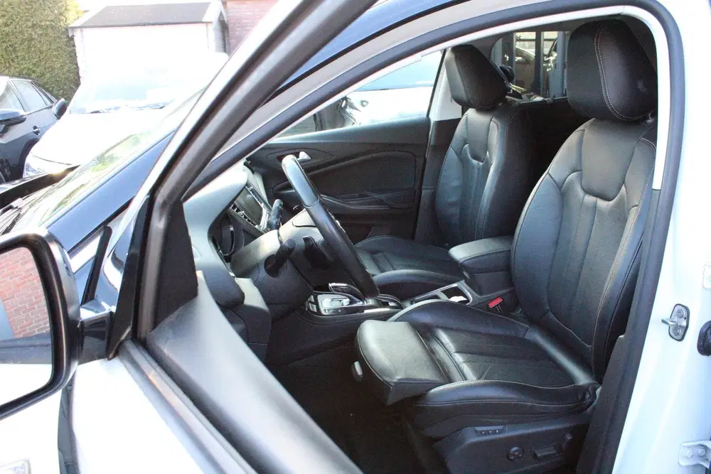 Opel Grandland 1.6 Turbo Hybrid4 Ultimate uit 2020, foto 9