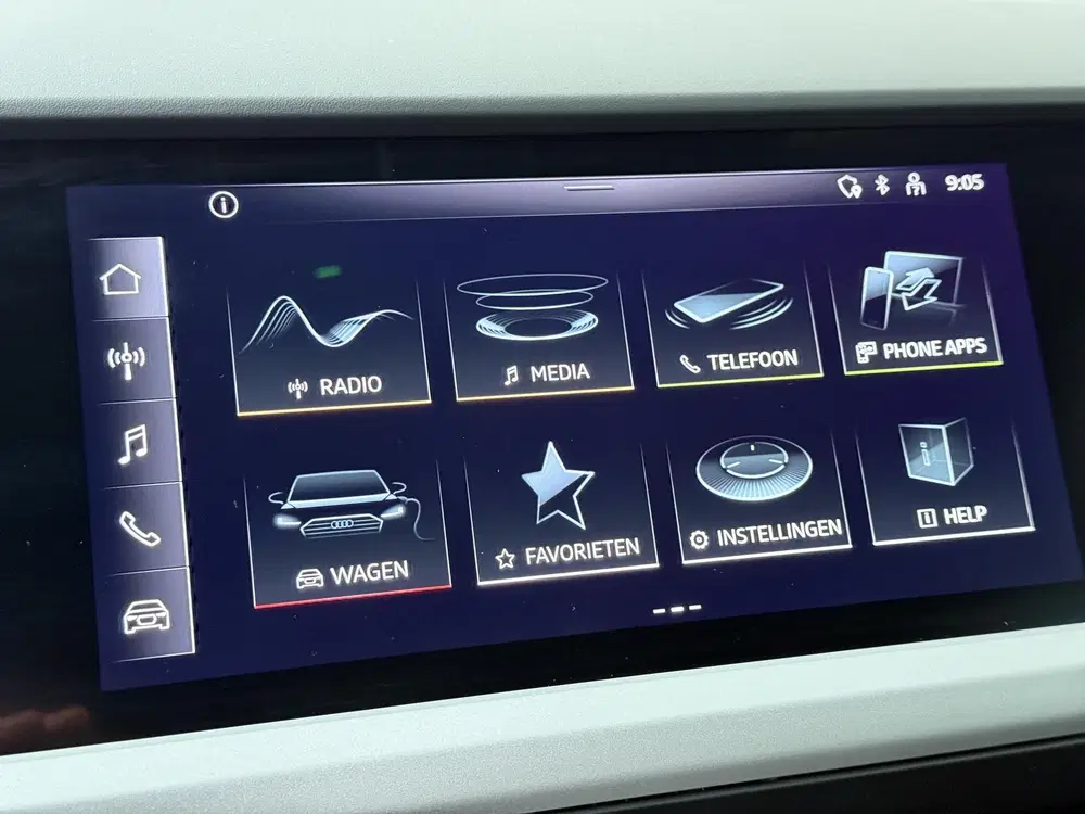 Audi Q4 e-tron 35 Launch edition 55 kWh uit 2021, foto 15