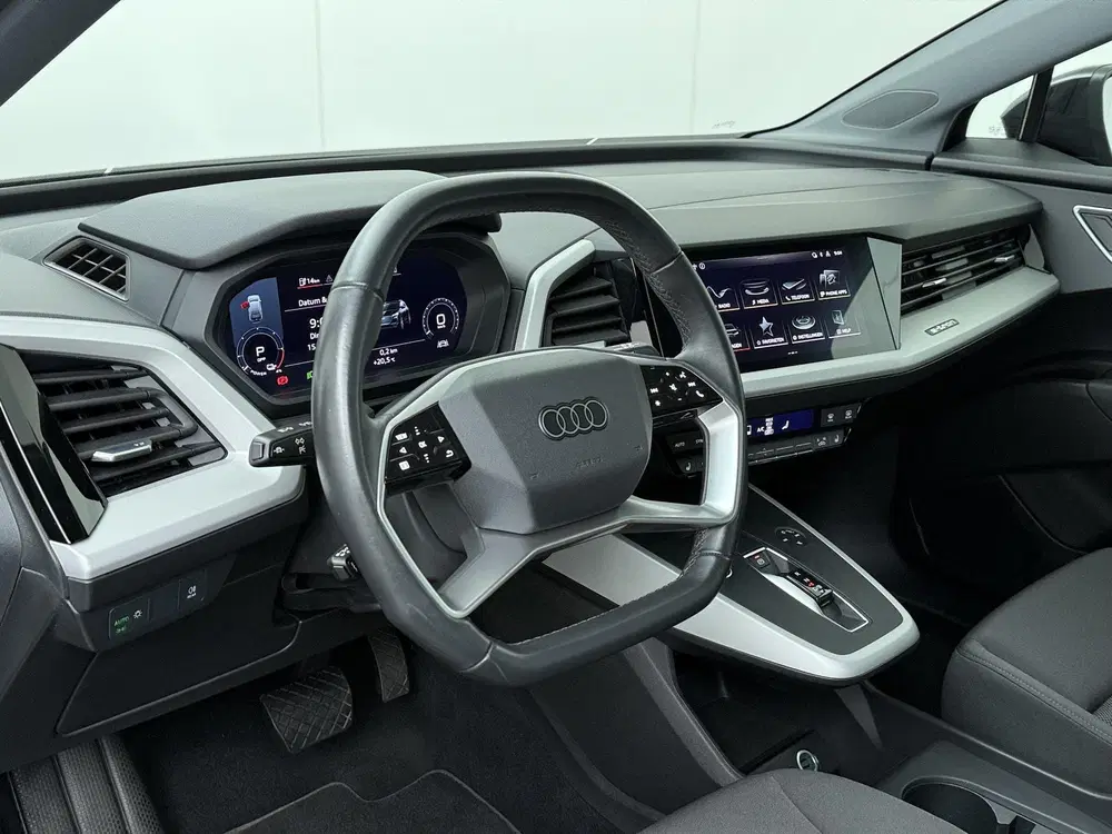 Audi Q4 e-tron 35 Launch edition 55 kWh uit 2021, foto 6