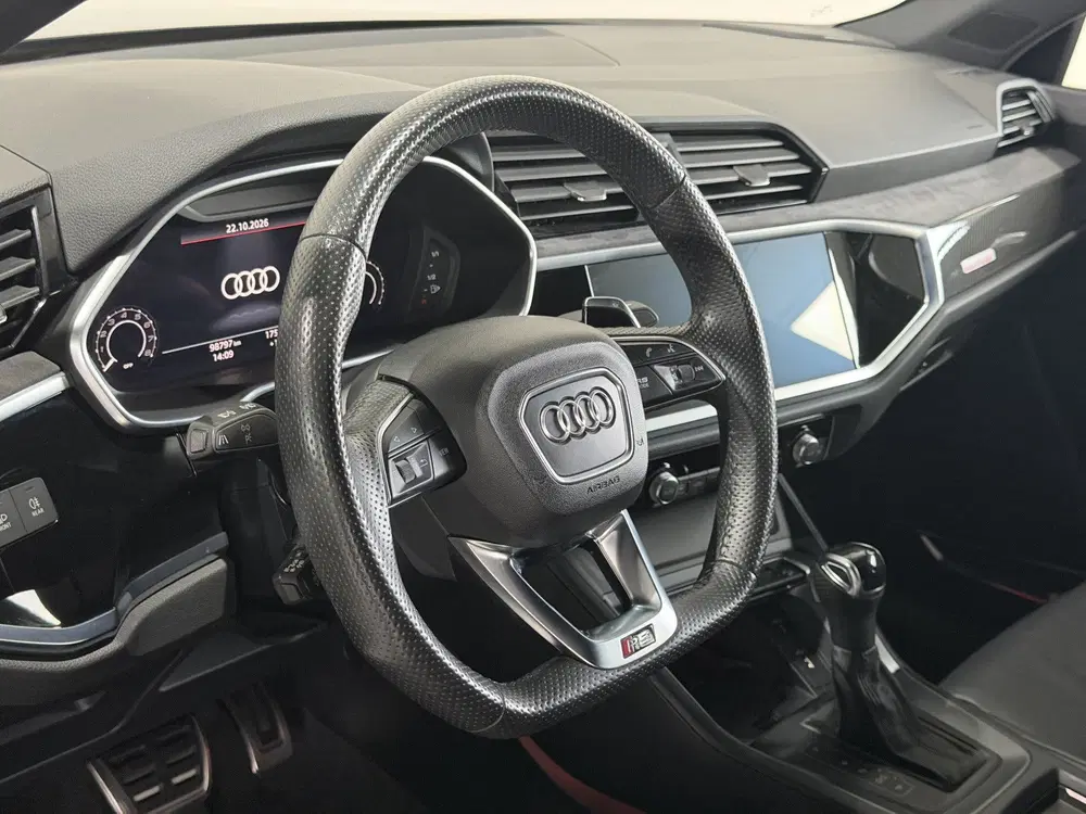 Audi RS Q3 2.5 TFSI 400 PK uit 2019, foto 10