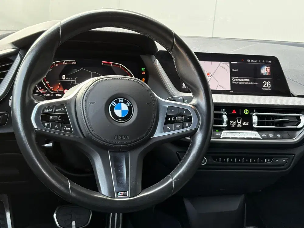 BMW 1-serie 118i 140PK Automaat Executive Edition M-Sp uit 2020, foto 12