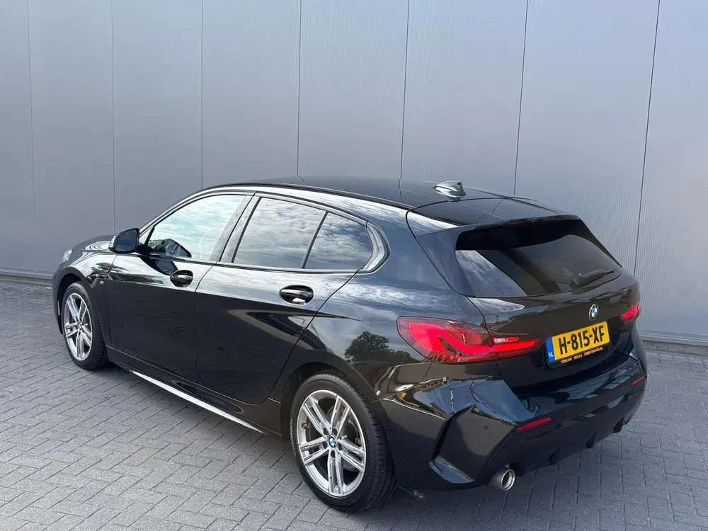 BMW 1-serie 118i 140PK Automaat Executive Edition M-Sp uit 2020, foto 4