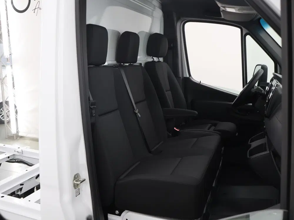 Mercedes-Benz Sprinter 317 CDI uit 2026, foto 10