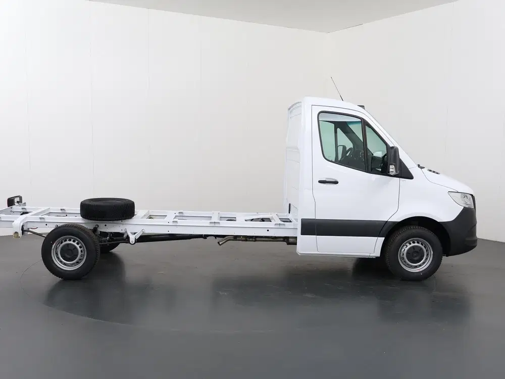 Mercedes-Benz Sprinter 317 CDI uit 2026, foto 6