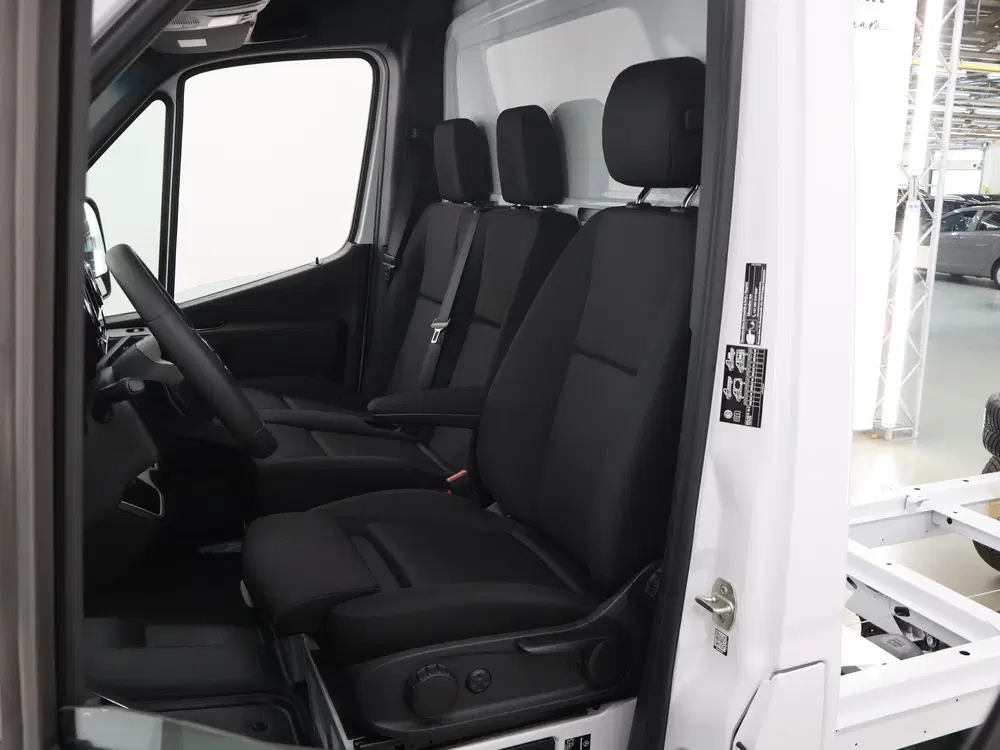 Mercedes-Benz Sprinter 317 CDI uit 2026, foto 8