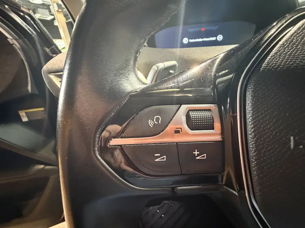 Peugeot 3008 1.2 PureTech Blue Lease Premium Avantage uit 2020, foto 12