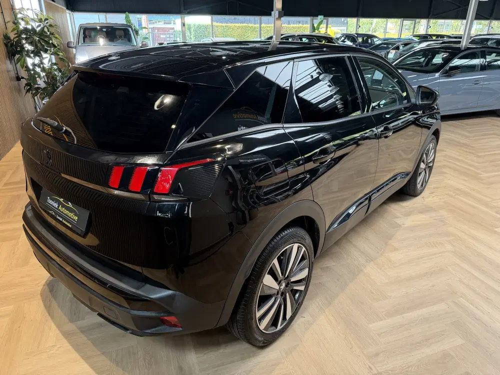 Peugeot 3008 1.2 PureTech Blue Lease Premium Avantage uit 2020, foto 3