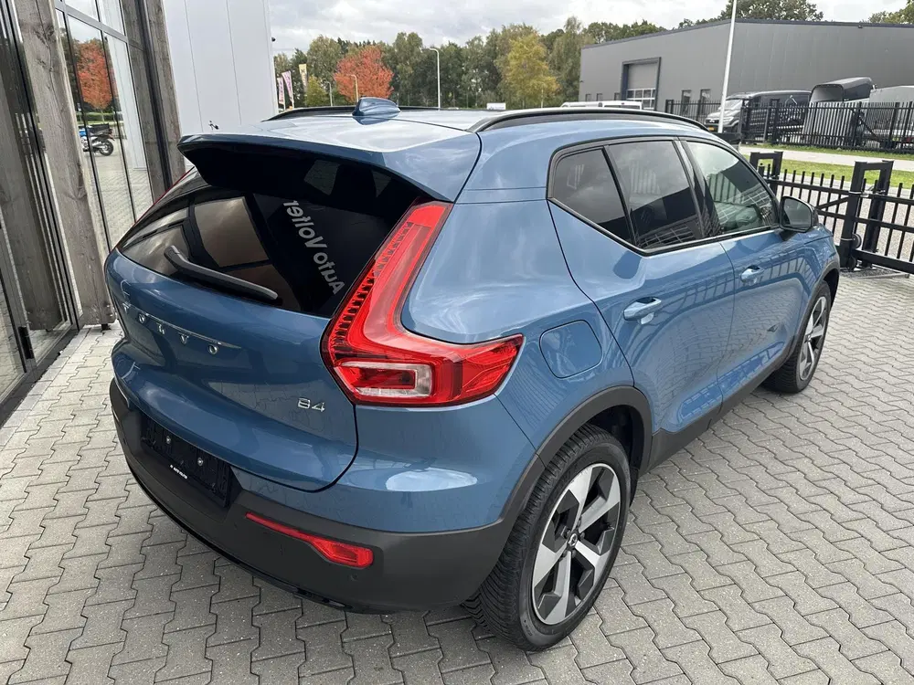Volvo XC40 2.0 B4 Plus Dark Trekhaak uit 2023, foto 3