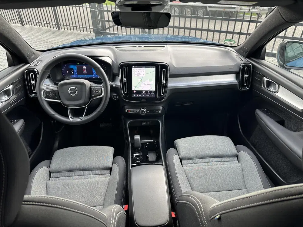Volvo XC40 2.0 B4 Plus Dark Trekhaak uit 2023, foto 9