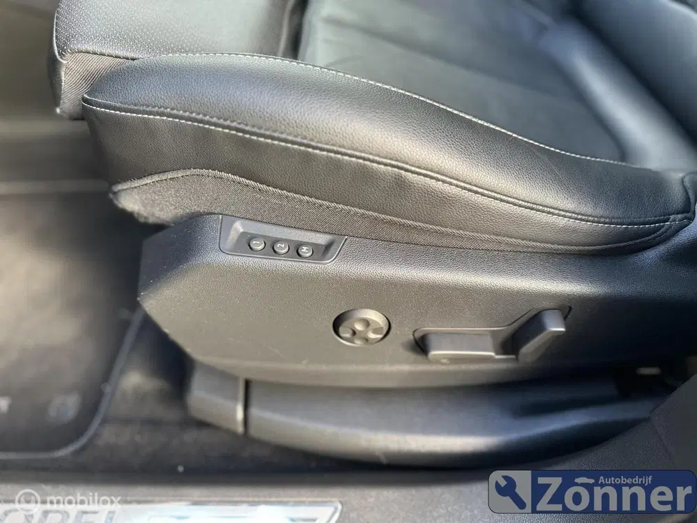 Opel Grandland 1.2 Turbo Ultimate uit 2019, foto 15