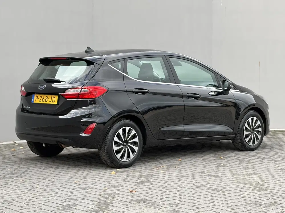 Ford Fiesta 1.0 EcoBoost Hybrid Titanium uit 2022, foto 3