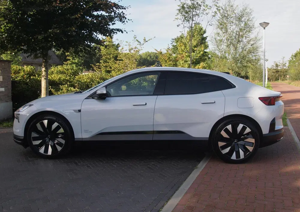Polestar 4 Long Range Single motor 100 kWh uit 2024, foto 7