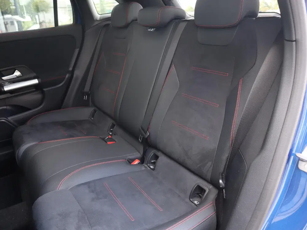 Mercedes-Benz GLA 250 e Star Edition AMG Line l Trekh uit 2024, foto 13