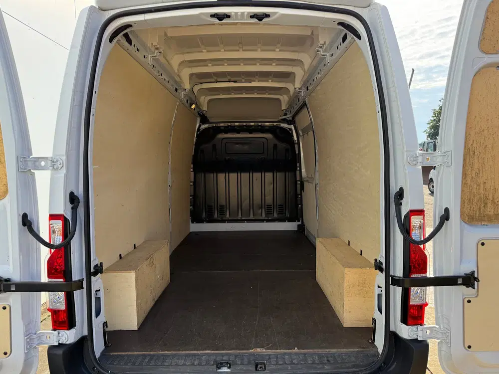 Renault Master 2.3DCi 135PK L3H3 LED Cruise Control Airco uit 2024, foto 13