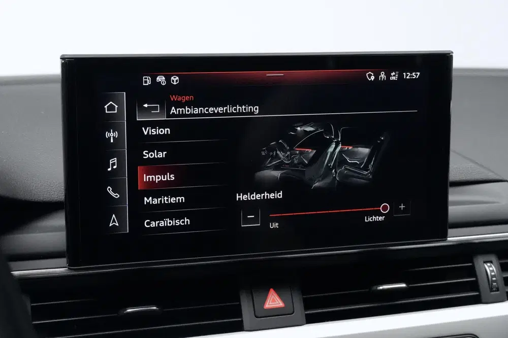 Audi A4 40 TFSI S Line Competition Automaat 204 PK uit 2021, foto 13