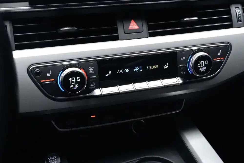 Audi A4 40 TFSI S Line Competition Automaat 204 PK uit 2021, foto 15