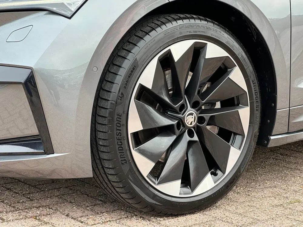 Skoda Enyaq 80 Sportline uit 2022, foto 10