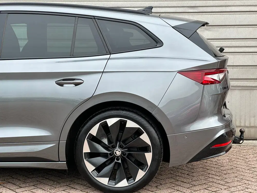 Skoda Enyaq 80 Sportline uit 2022, foto 14