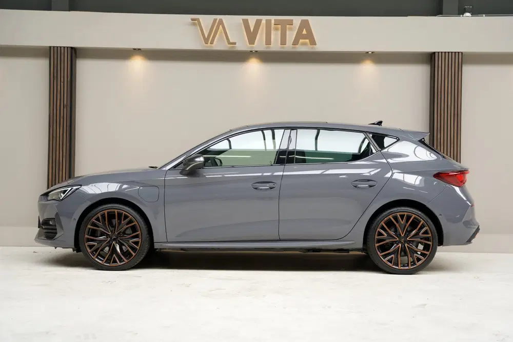 Cupra Leon 1.4 e-Hybrid VZ Copper Edition Pano uit 2021, foto 14