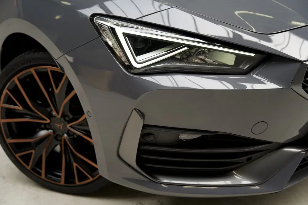 Cupra Leon 1.4 e-Hybrid VZ Copper Edition Pano uit 2021, foto 2