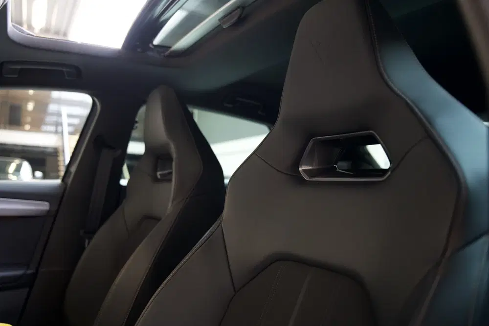 Cupra Leon 1.4 e-Hybrid VZ Copper Edition Pano uit 2021, foto 5