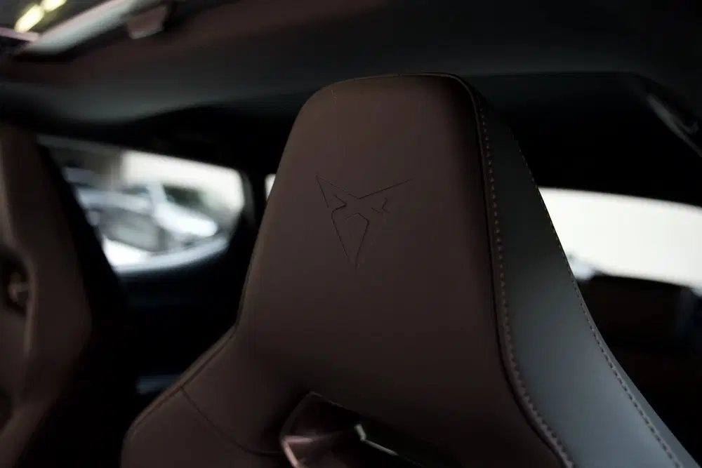 Cupra Leon 1.4 e-Hybrid VZ Copper Edition Pano uit 2021, foto 6