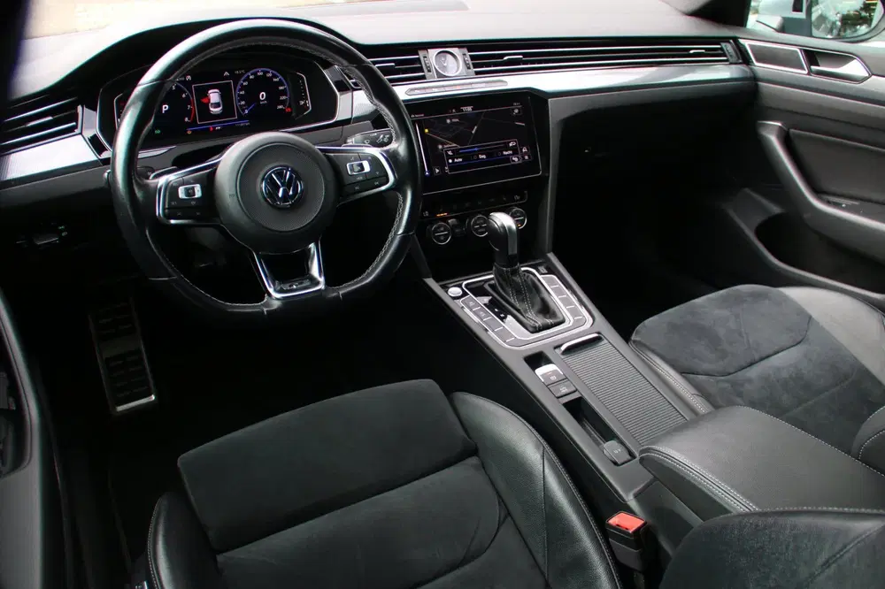 Volkswagen Arteon 2.0 TSI Business R Exclusive uit 2019, foto 8