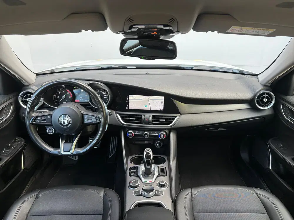 Alfa Romeo Giulia 2021 2.2 JTD 190pk Aut Wit uit 2021, foto 13
