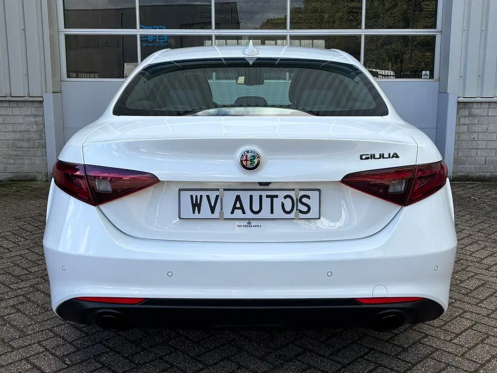 Alfa Romeo Giulia 2021 2.2 JTD 190pk Aut Wit uit 2021, foto 6