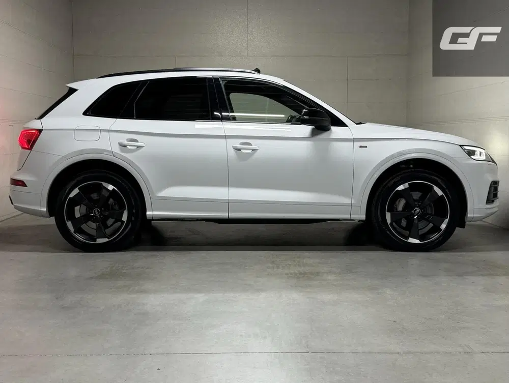 Audi Q5 50 TFSI e Quattro Black Edition S-Line Pan uit 2021, foto 3